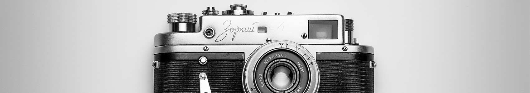 Appareil photo en noir et blanc - histoire de la photographie