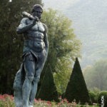 Statue d'Hercule à Vizille lors d'un stage photo pour associations
